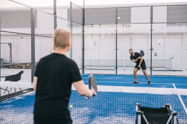 Entrenadores certificados de pádel